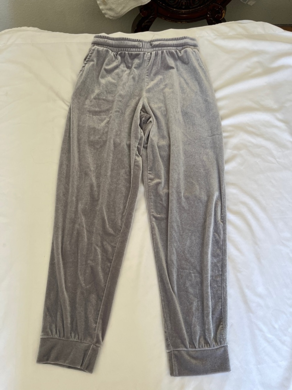 Chelsea & Violet Light Gray Velour Joggers